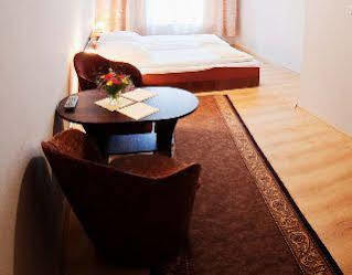 Hotel apartamentowy Ingo